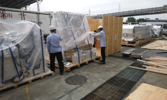 VẬN CHUYỂN MÁY MÓC, HÀNG QUÁ KHỔ QUÁ TẢI, DI DỜI NHÀ XƯƠNG